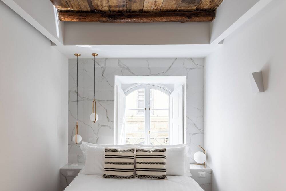 Foto - Louly Trevi Fountain