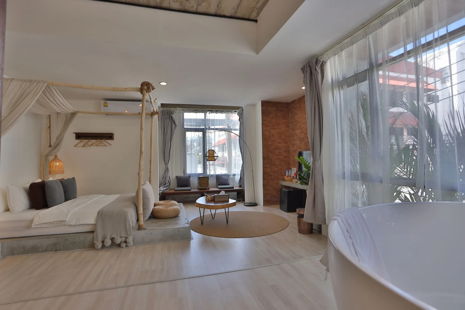 Photo - YOLO Bangkok Boutique Hotel