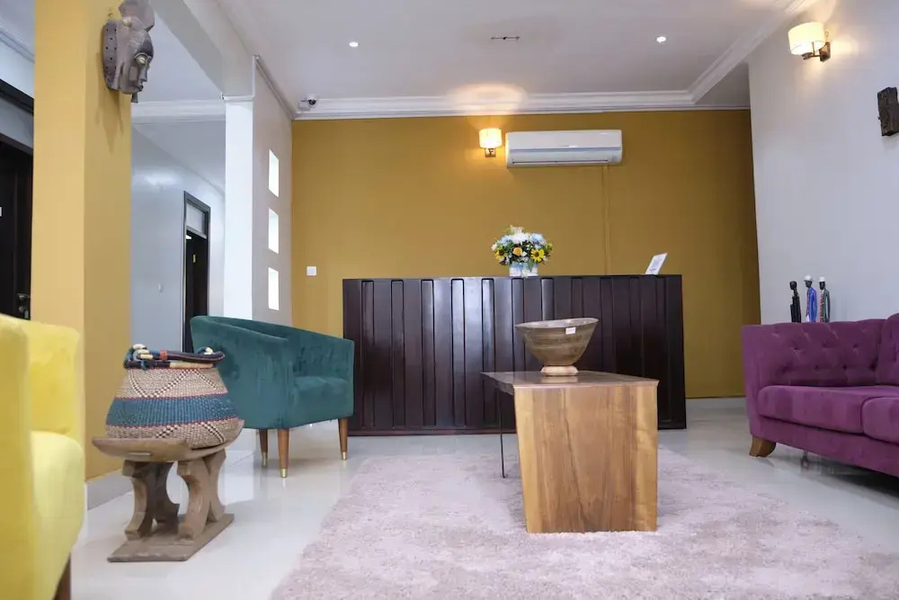 Photo - The Highbridge Guest Lodge
