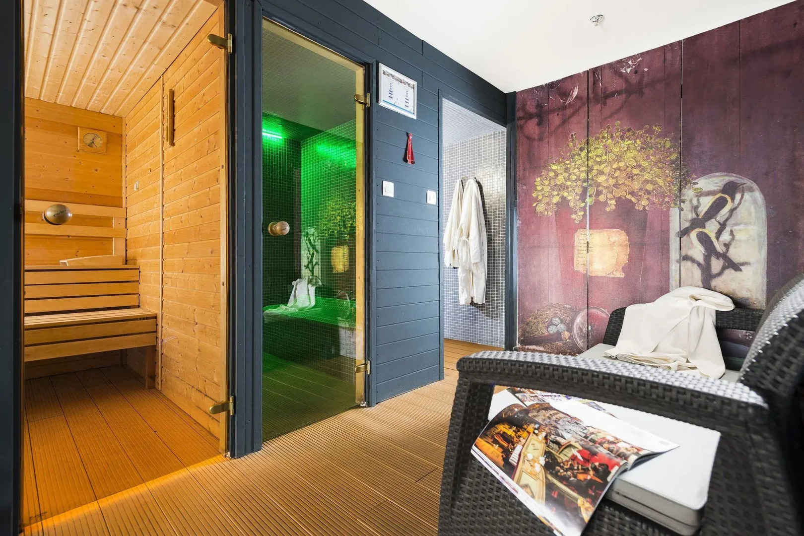 Photo - Bo33 Hotel Family & Suites