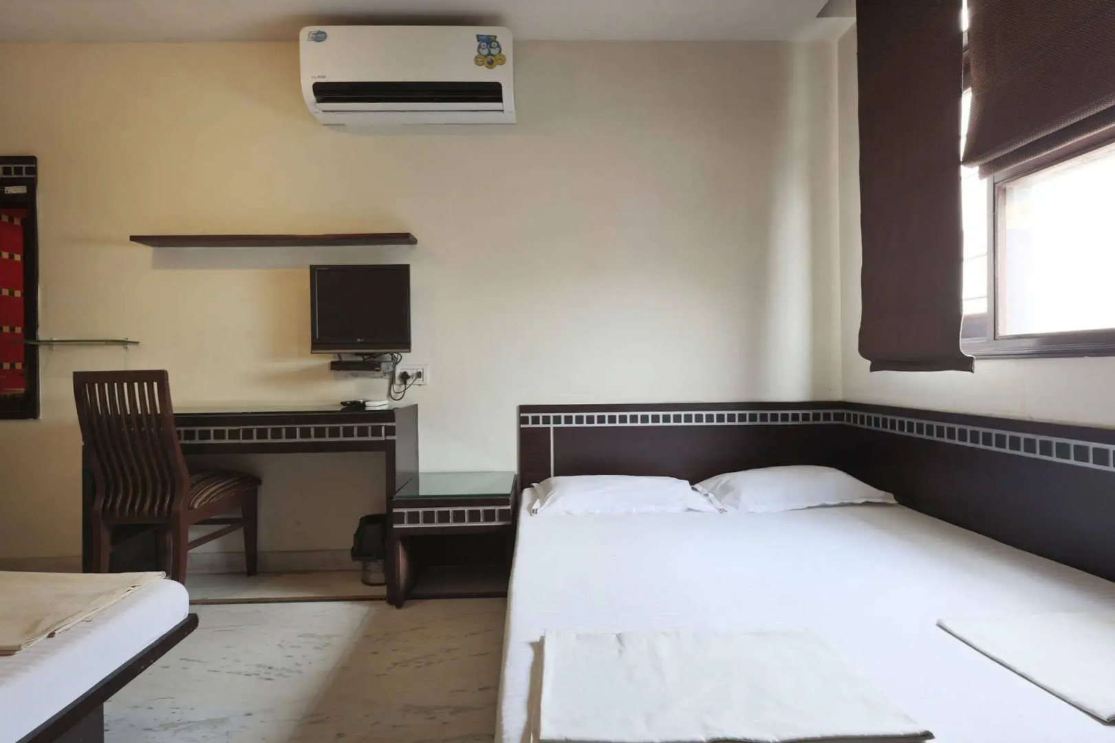 Foto - Smyle Inn - Best Budget Hotel near New Delhi Train Station
