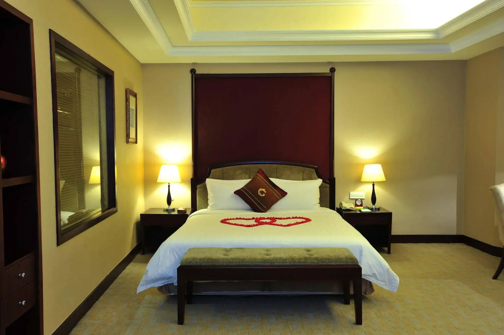 Photo - Royal Marina Plaza