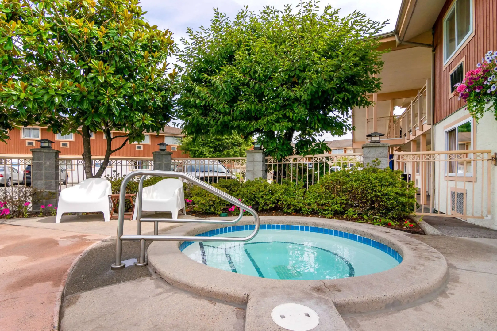 Photo - Econo Lodge Inn & Suites