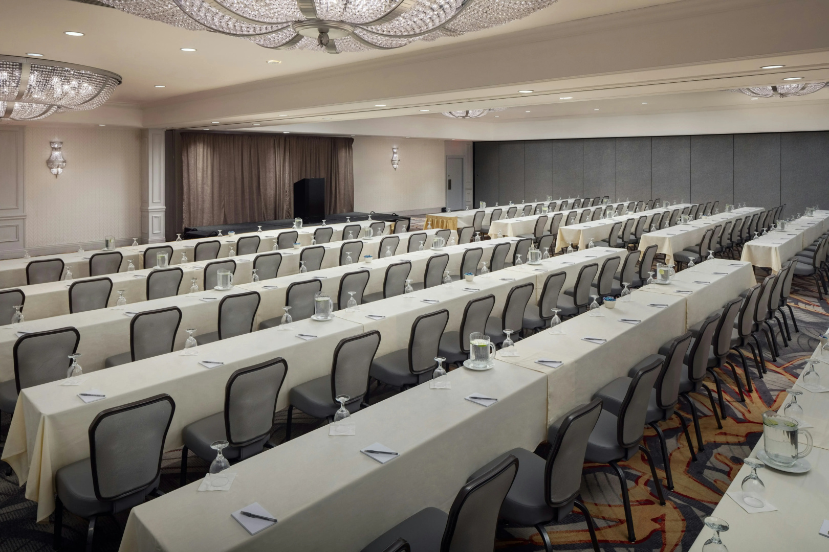 Photo - Hilton Chicago/Northbrook