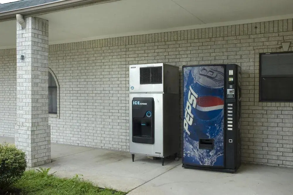 Photo - Budget Host Hempstead Inn Brookhollow/Energy Corridor