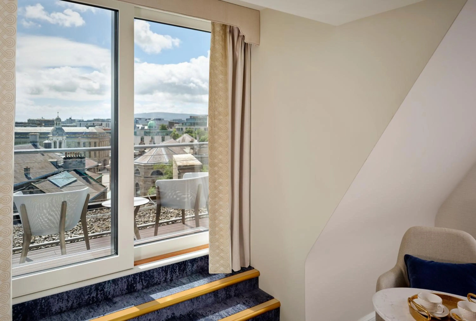 Photo - The College Green Hotel Dublin, Autograph Collection