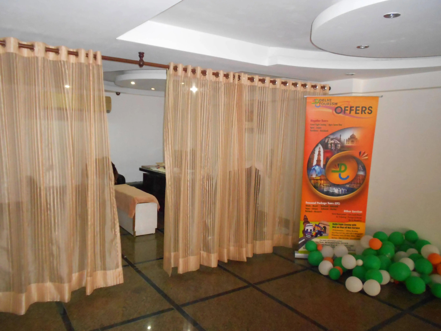 Foto - Hotel Vista Inn, Karol Bagh, New Delhi - Near Metro