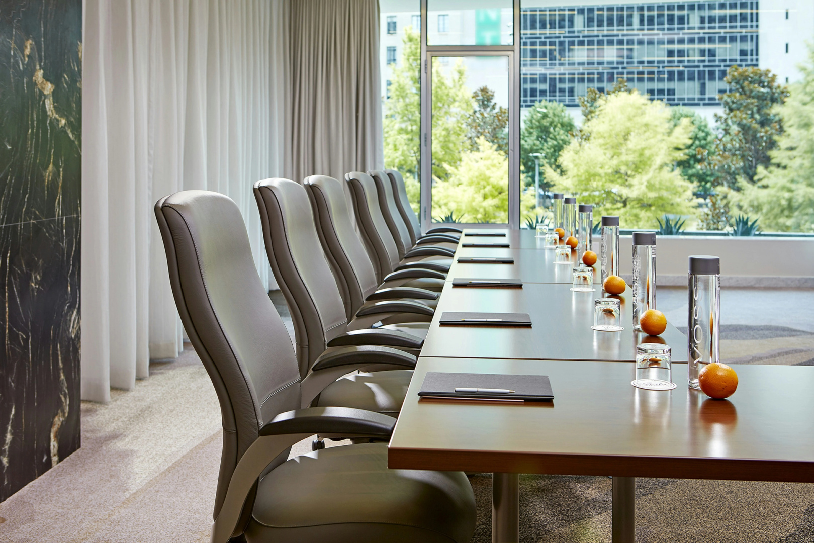 Photo - The Statler Dallas Curio Collection By Hilton