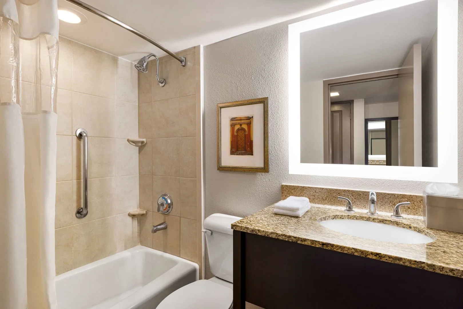 Photo - DoubleTree by Hilton New Orleans Airport