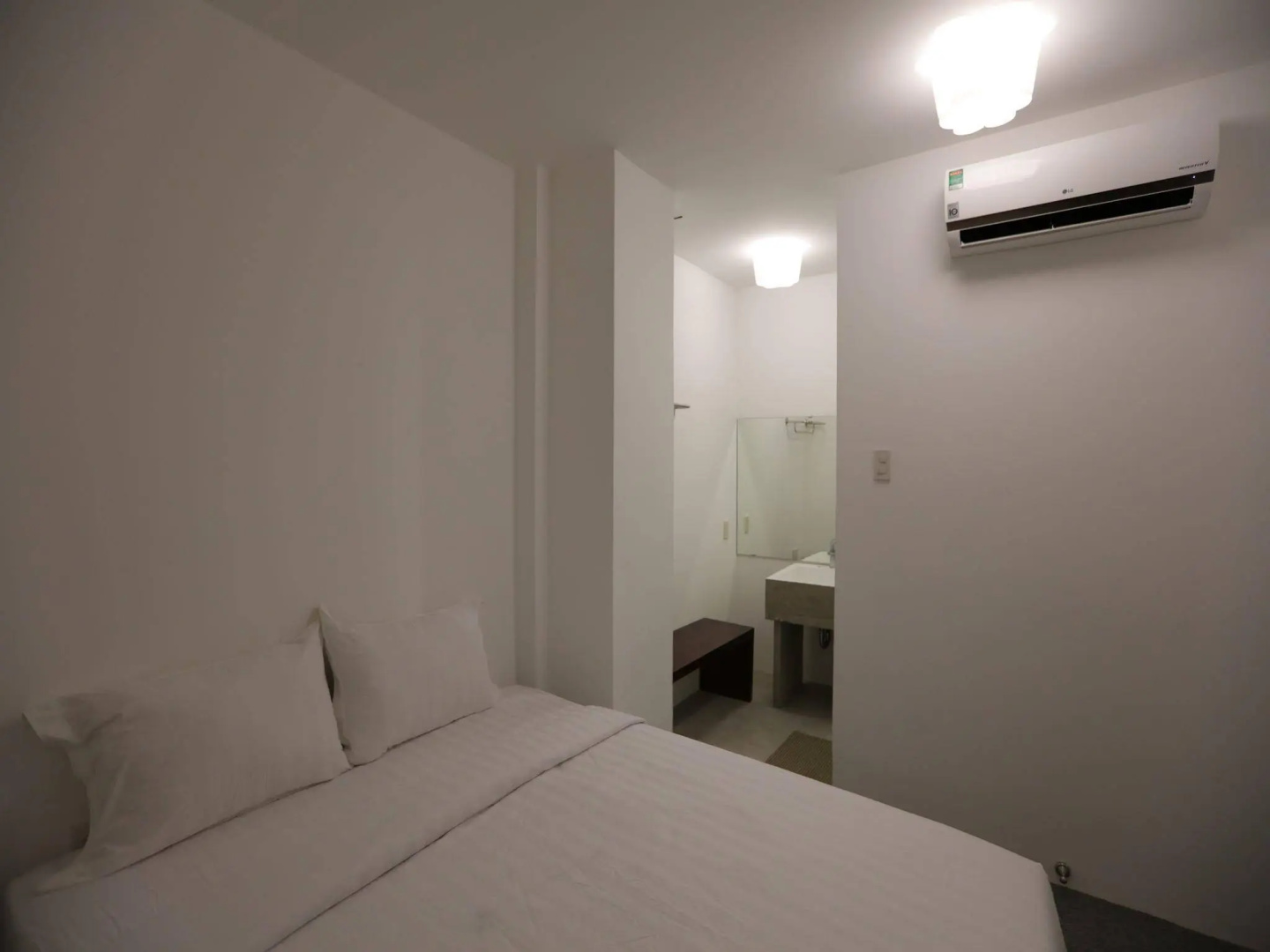 Photo - Phu Gia Hotel 193 Nguyen Thai Hoc