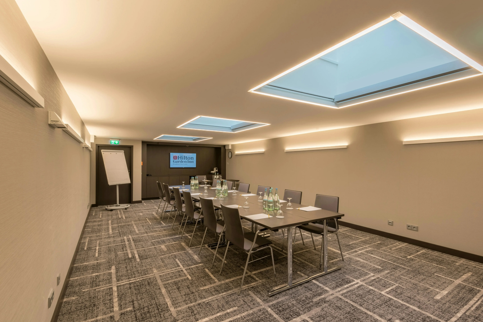 Photo - Hilton Garden Inn Frankfurt City Centre