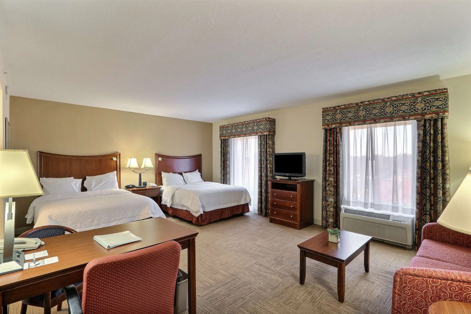 Photo - Hampton Inn & Suites Savannah - I-95 South - Gateway