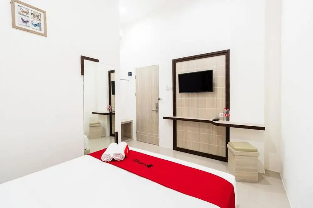 Photo - RedDoorz Plus @ Centrium Katamso Medan