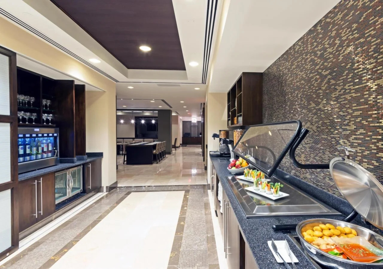 Photo - Capital Hilton