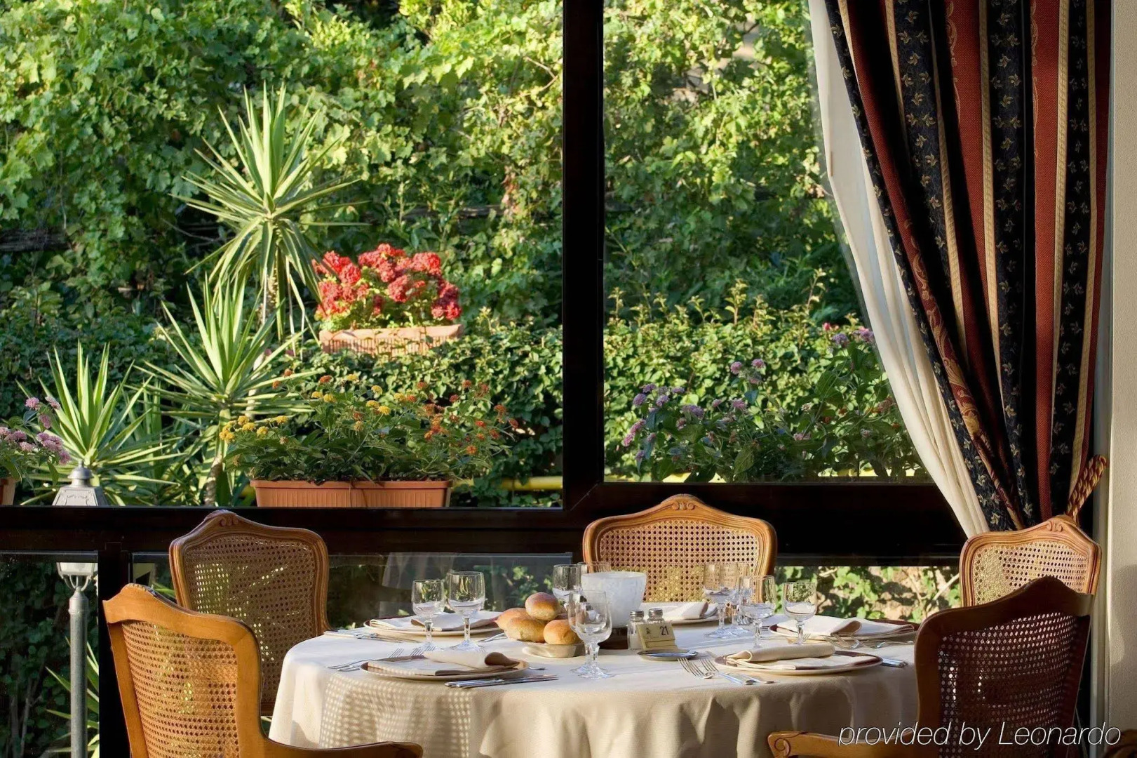 Photo - Hotel Caravel