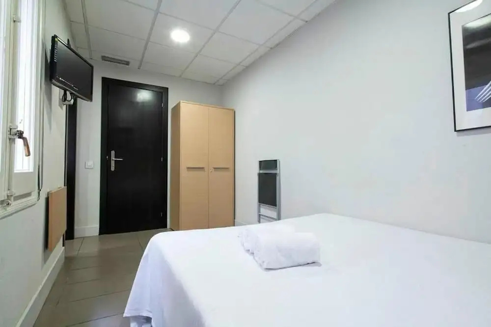 Photo - Hostal Putxet by gaiarooms