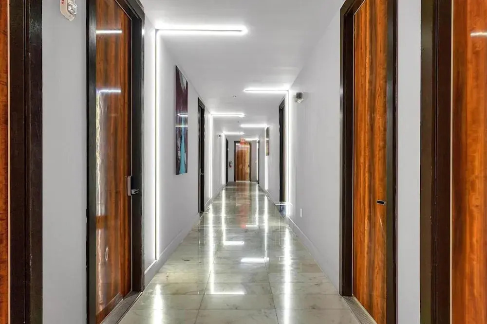 Photo - Renzzi On The Beach