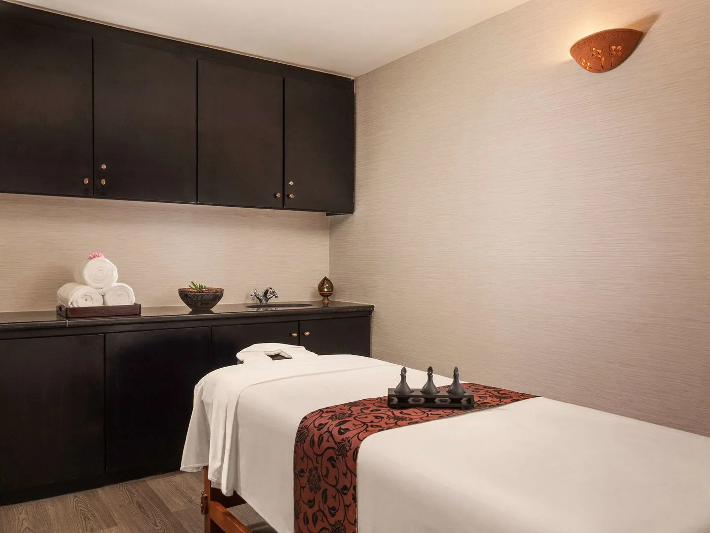 Photo - Raffles Hotel Le Royal