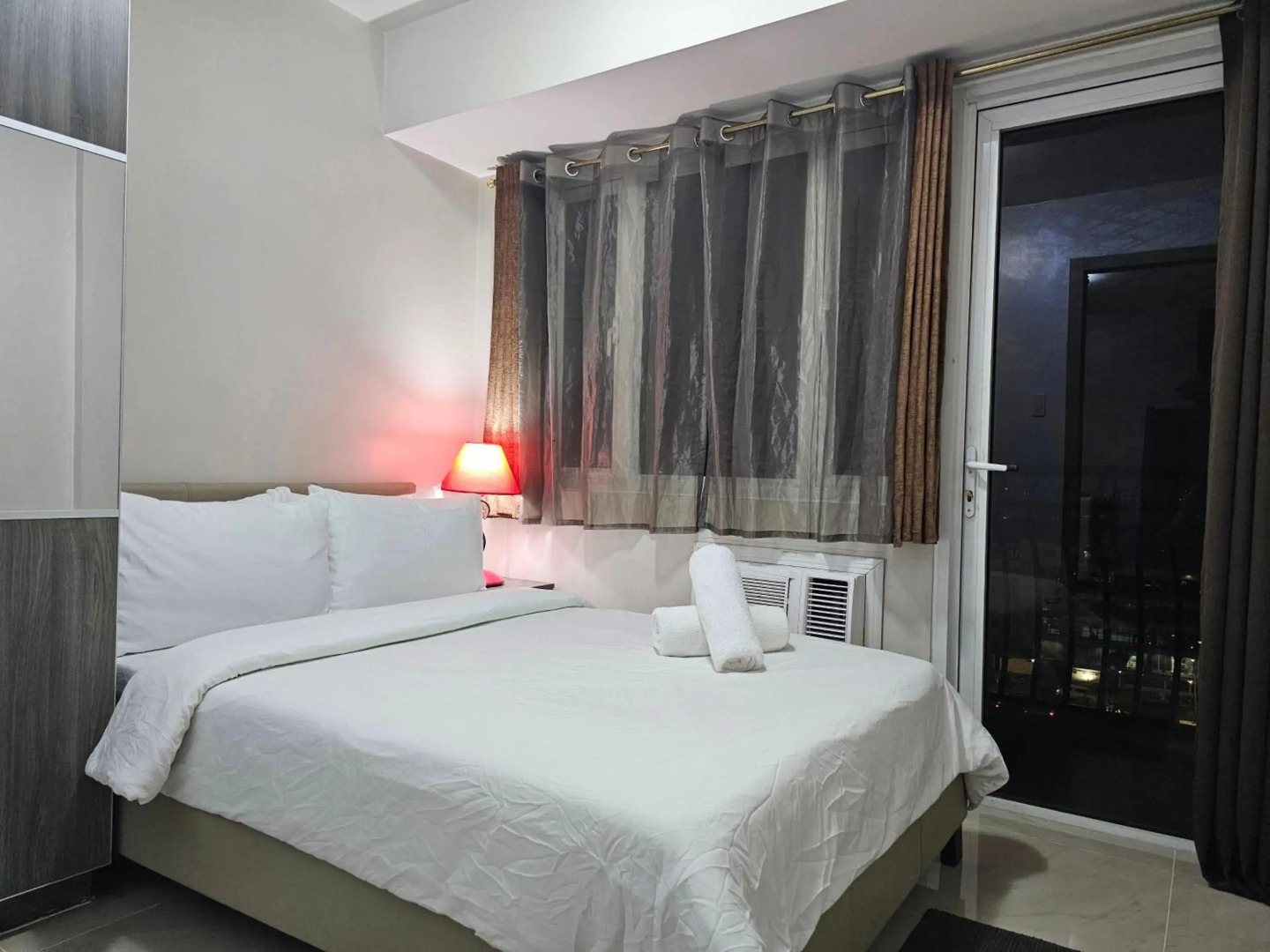 Photo - FRD Condo Unit Tower A SoleMare Parksuites