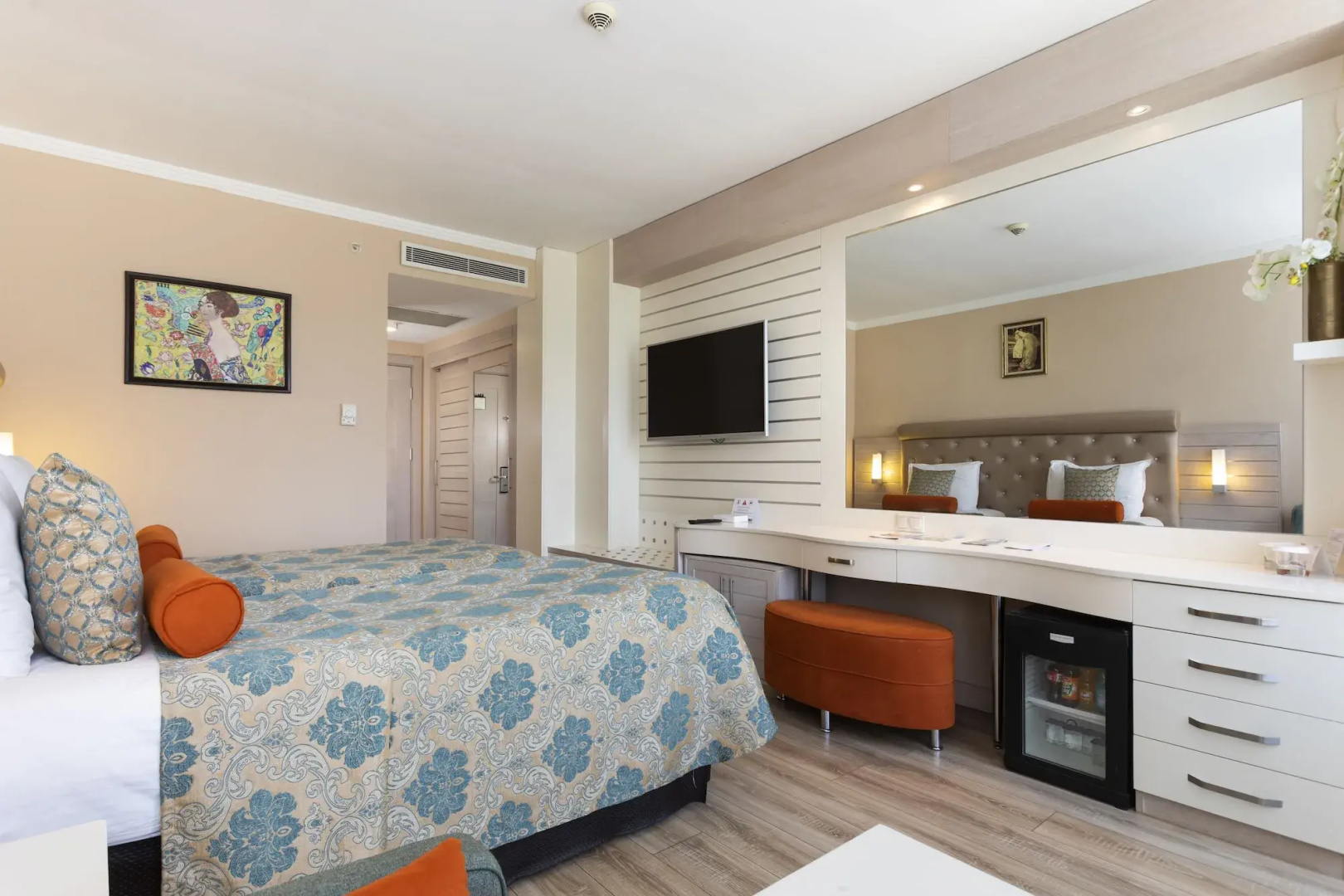 Photo - Orange County Kemer