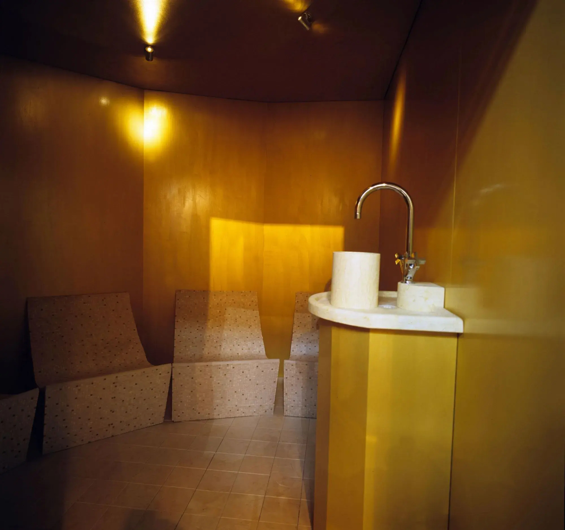 Photo - Club House Hotel