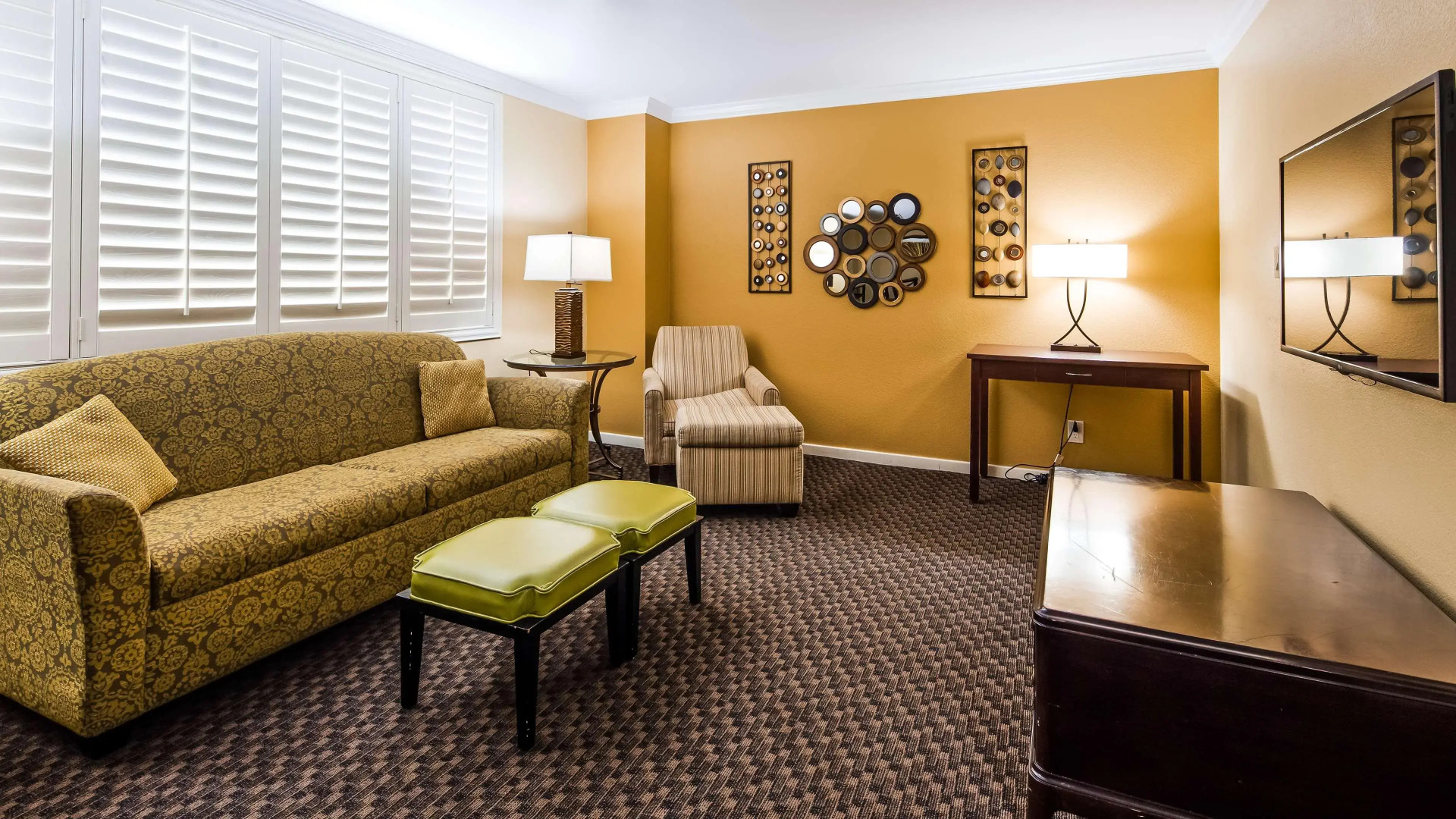 Photo - Best Western Plus Casino Royale - Center Strip