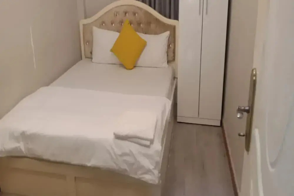 Foto - CROWNE MEOW BÙI VIỆN HOTEl 2