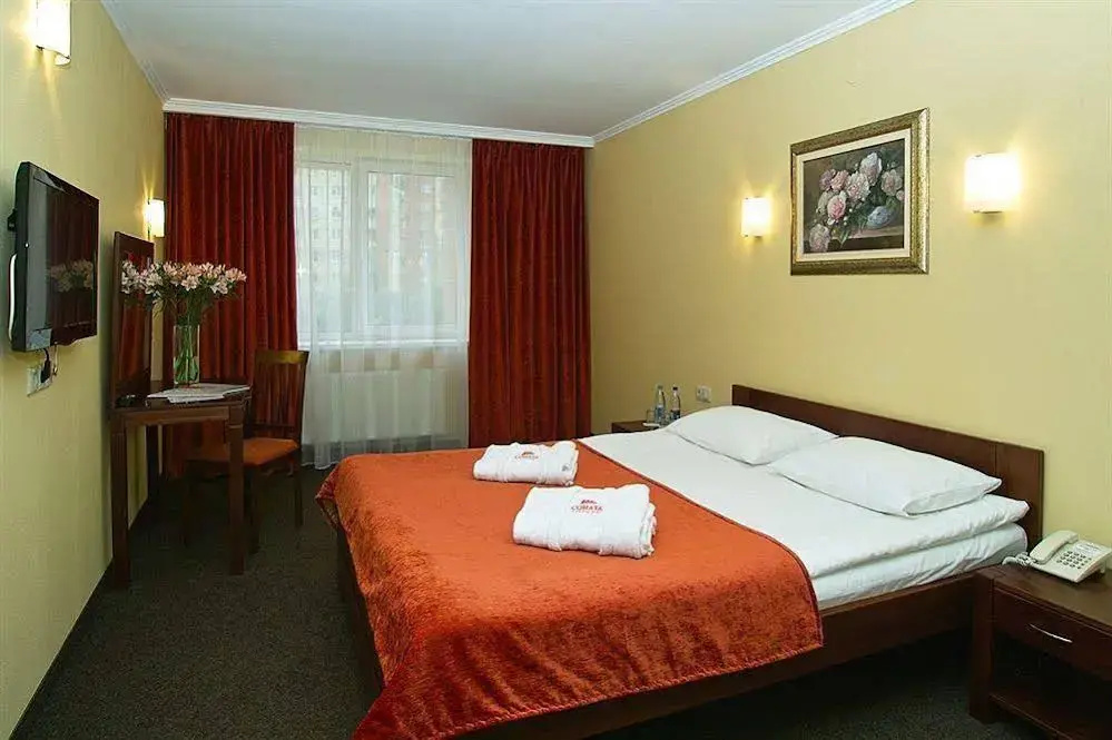 Foto - Sonata Hotel & Restaurant "готель Соната"