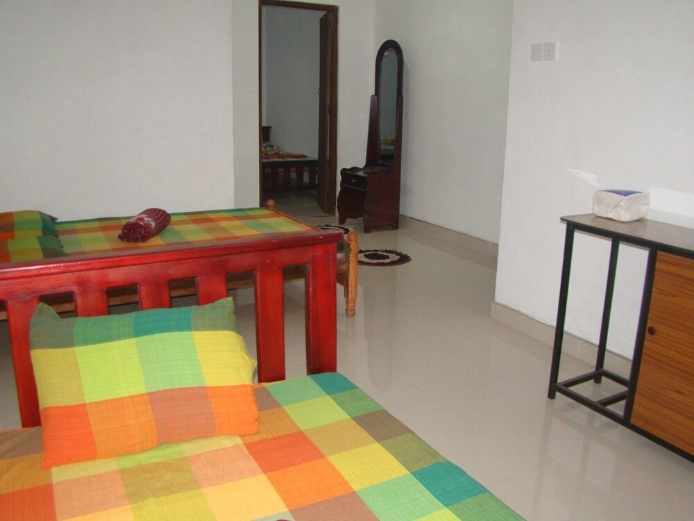 Ella Sashen Hotel