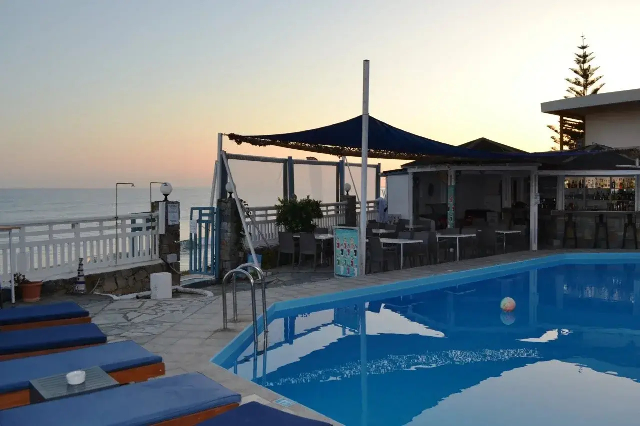 Photo - Sunset Beach Hotel