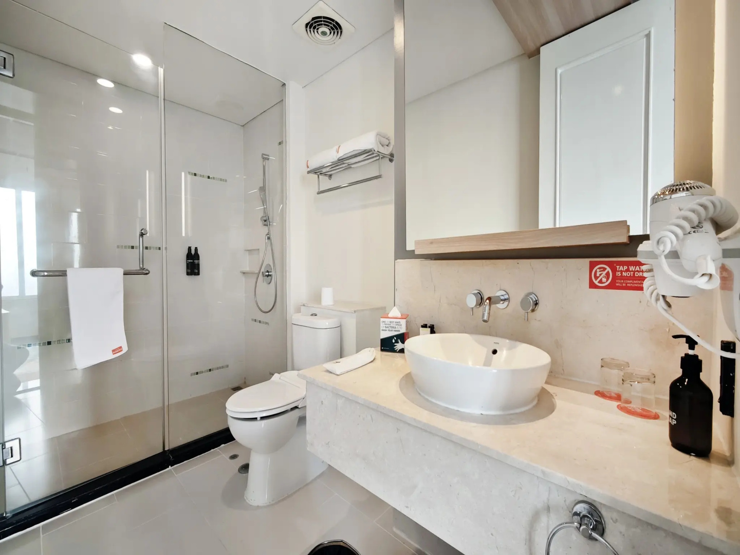 Photo - HARRIS Suites fx Sudirman