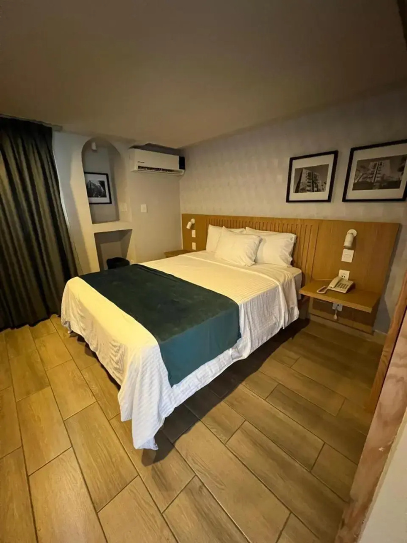 Photo - Oliva Plaza Hotel