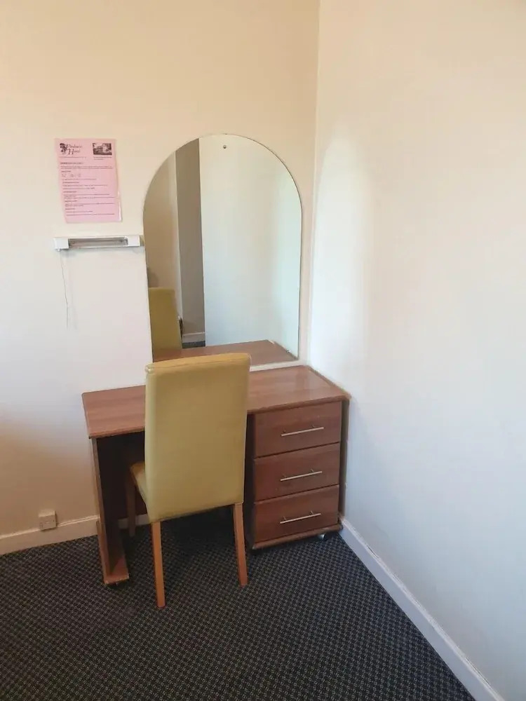 Foto - Elmhurst Hotel