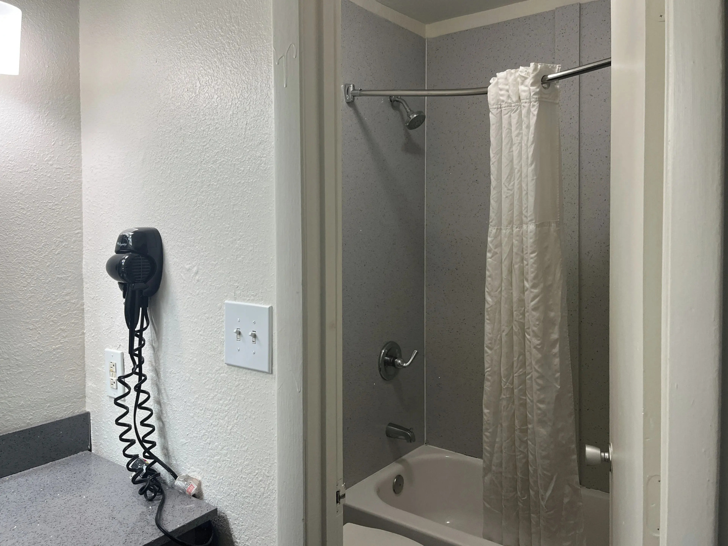 Photo - Motel 6 Charlotte, NC – Airport South