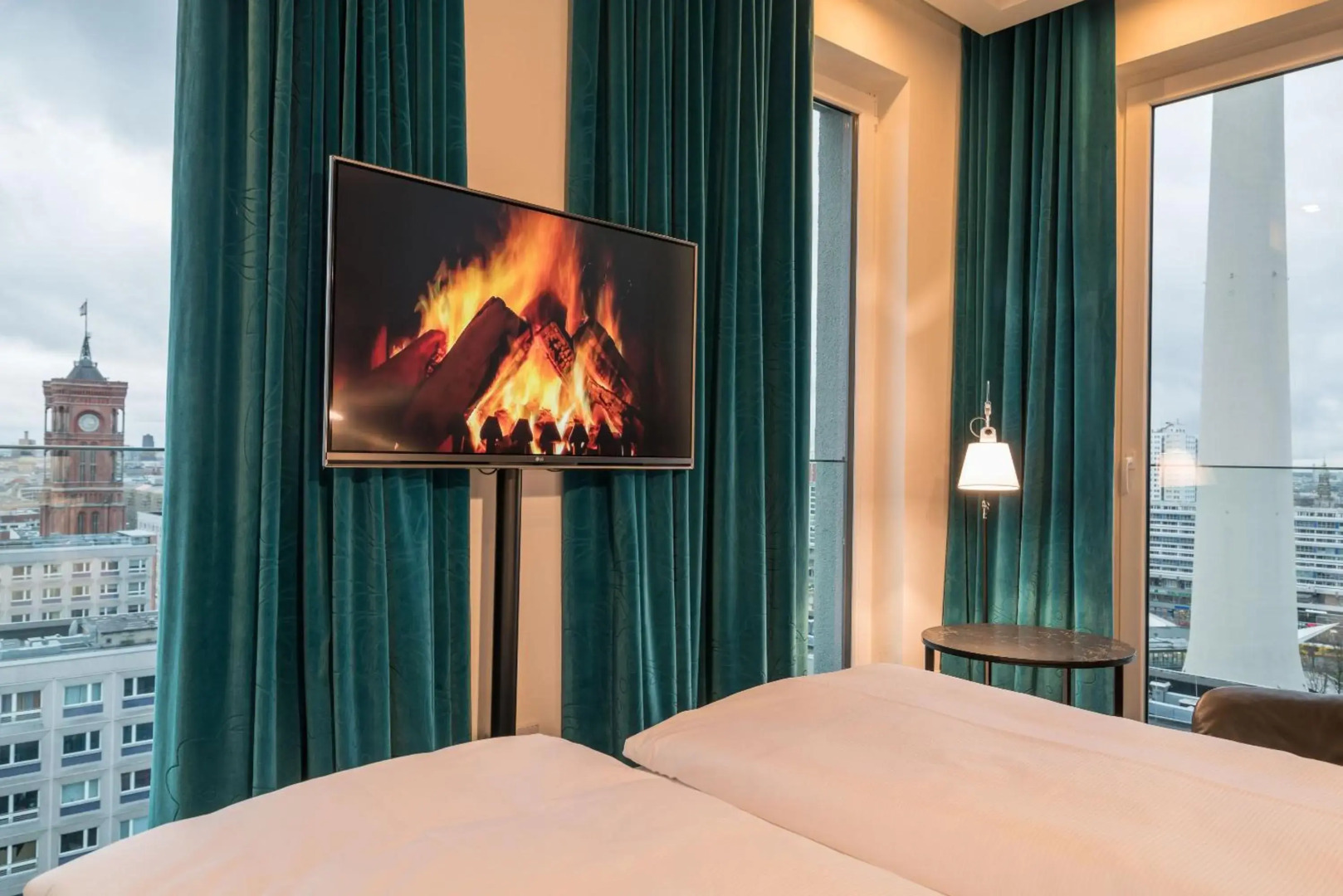 Photo - Motel One Berlin-Alexanderplatz