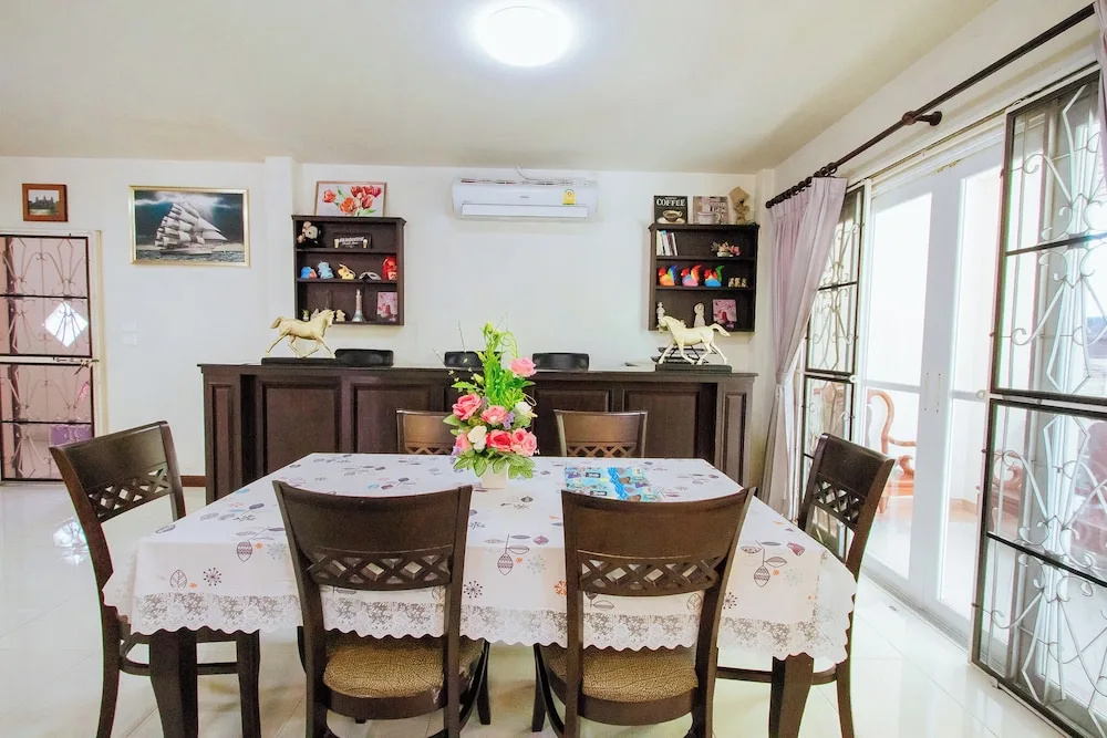 Photo - Private Residence Hosted by Sasithorn