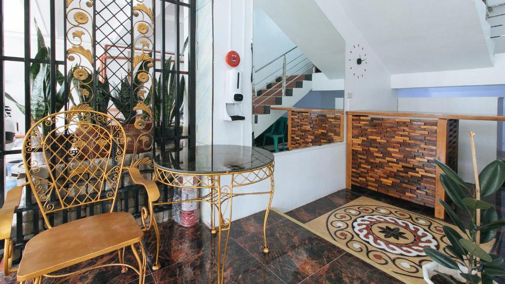 Foto - RedDoorz @ Jardin LRT Tayuman Manila