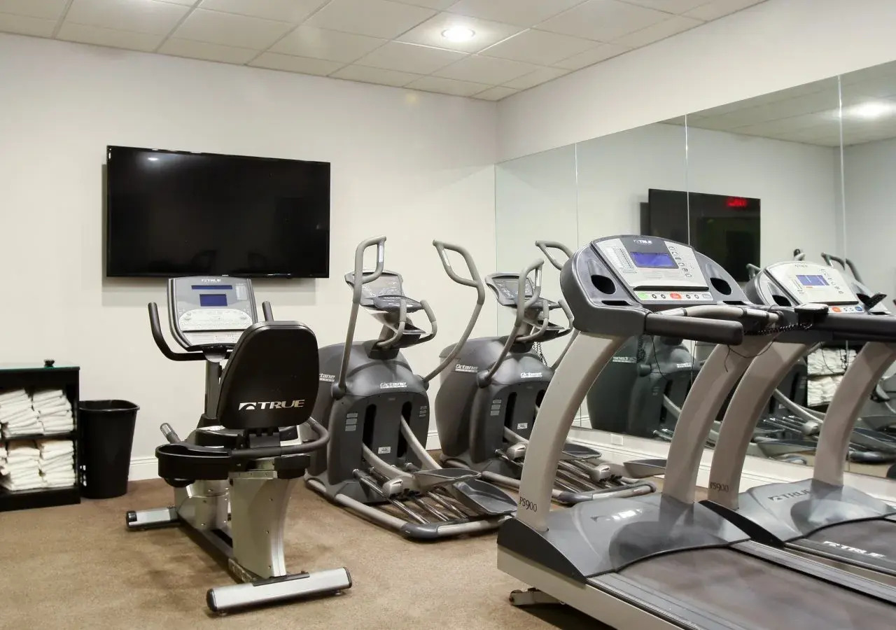 Photo - Lombardy Hotel