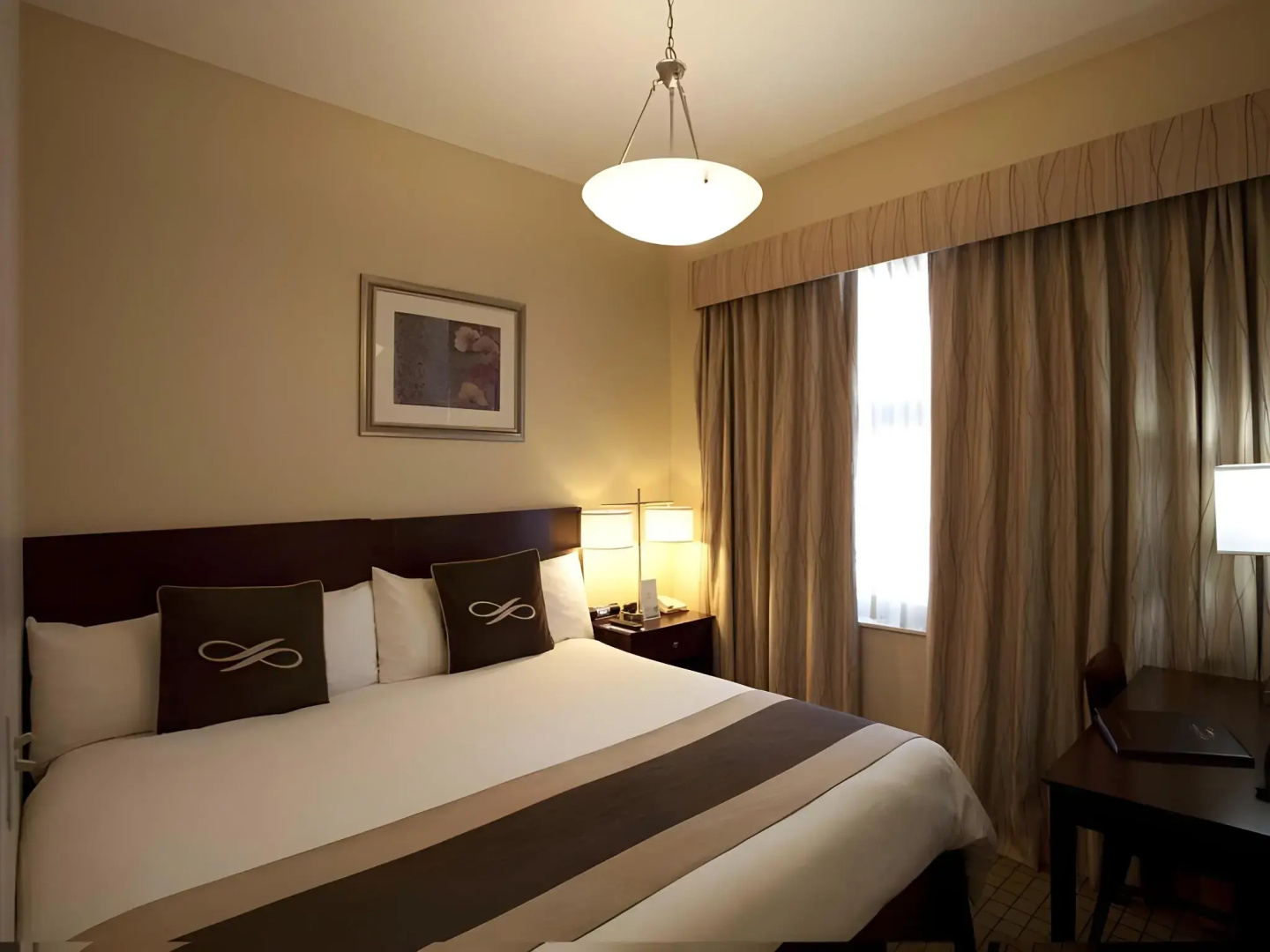 Foto - Pointe Plaza Hotel