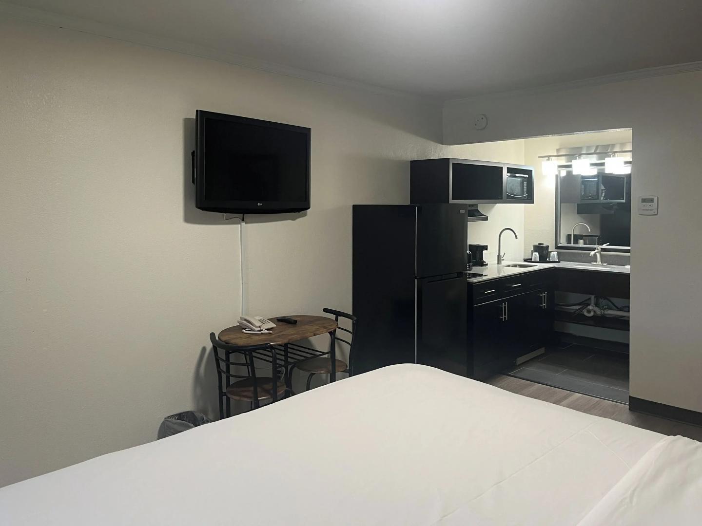 Photo - Motel 6 Charlotte, NC – Airport South
