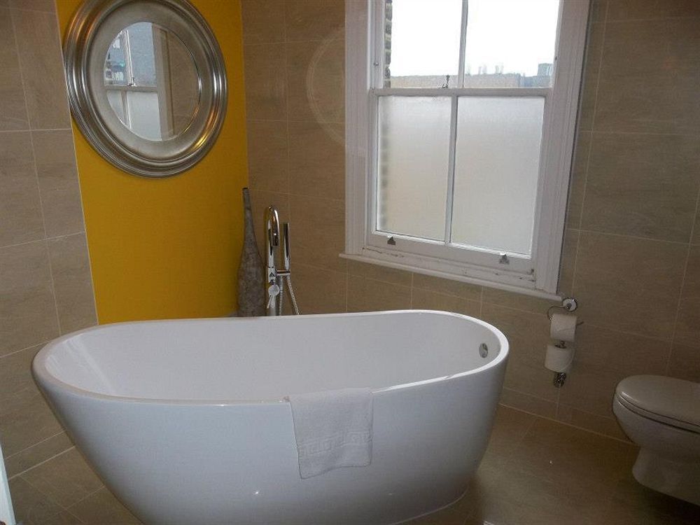 Photo - The Drayton Court Hotel