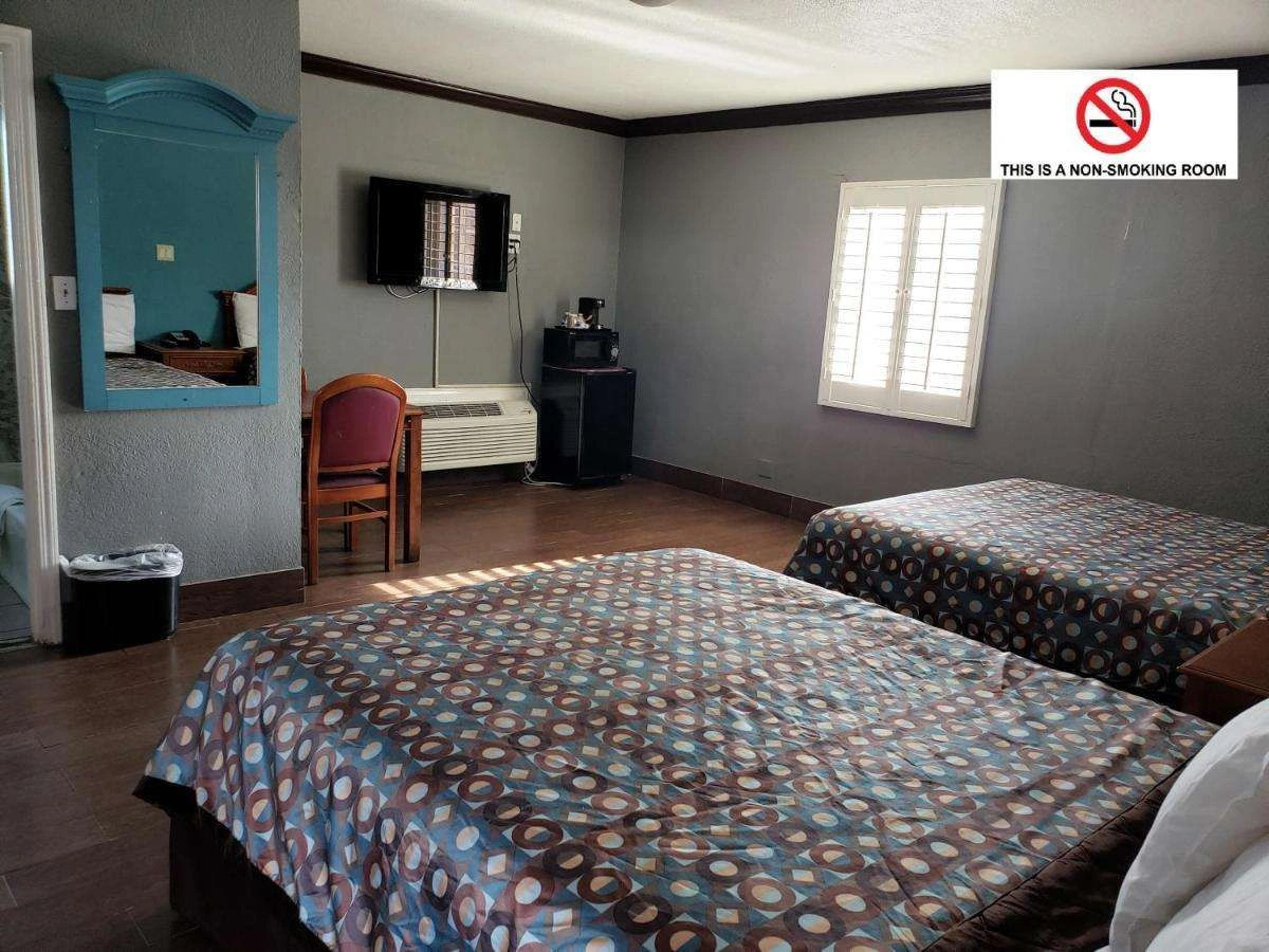 Photo - Eagle Inn Motel