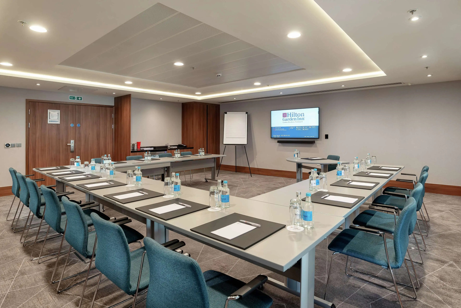 Photo - Hilton Garden Inn London Heathrow Terminal 2 and 3