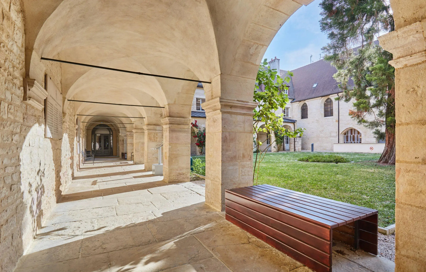 Foto - Appart'hôtel Odalys City - Dijon Centre Les Cordeliers