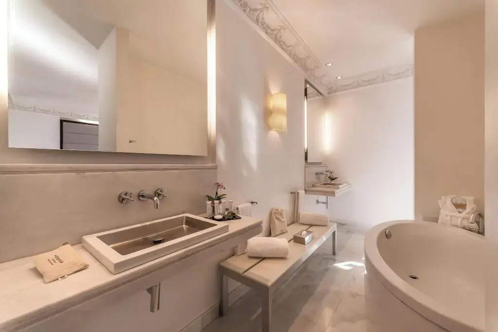 Photo - Hospes Puerta de Alcalá, a Member of Design Hotels