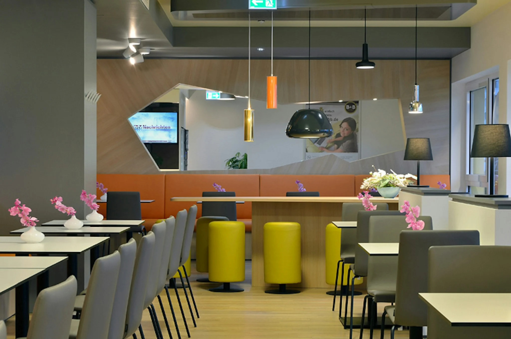 Foto - B&B HOTEL Wiesbaden-Hbf