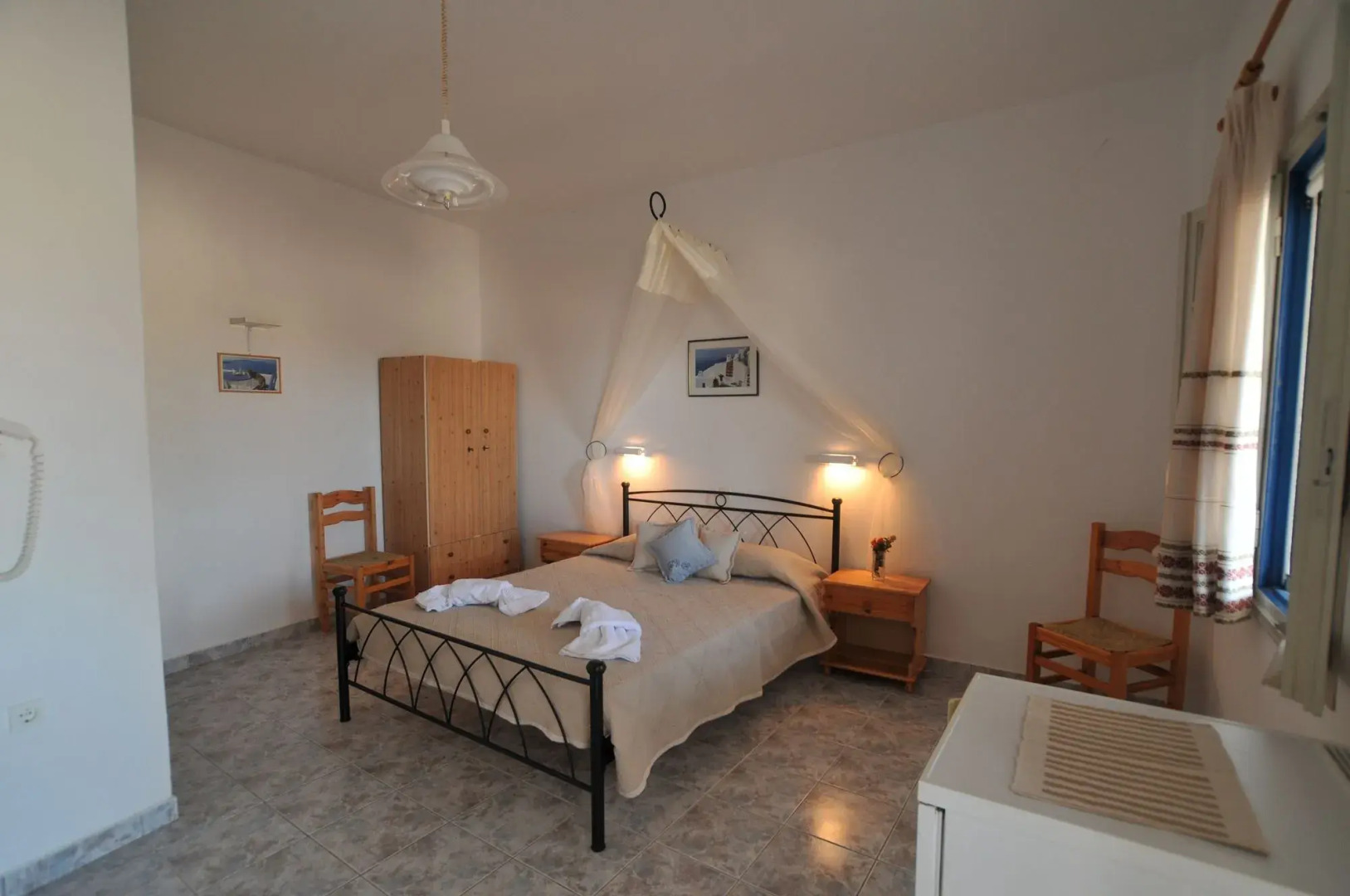 Foto - Thira's Dolphin