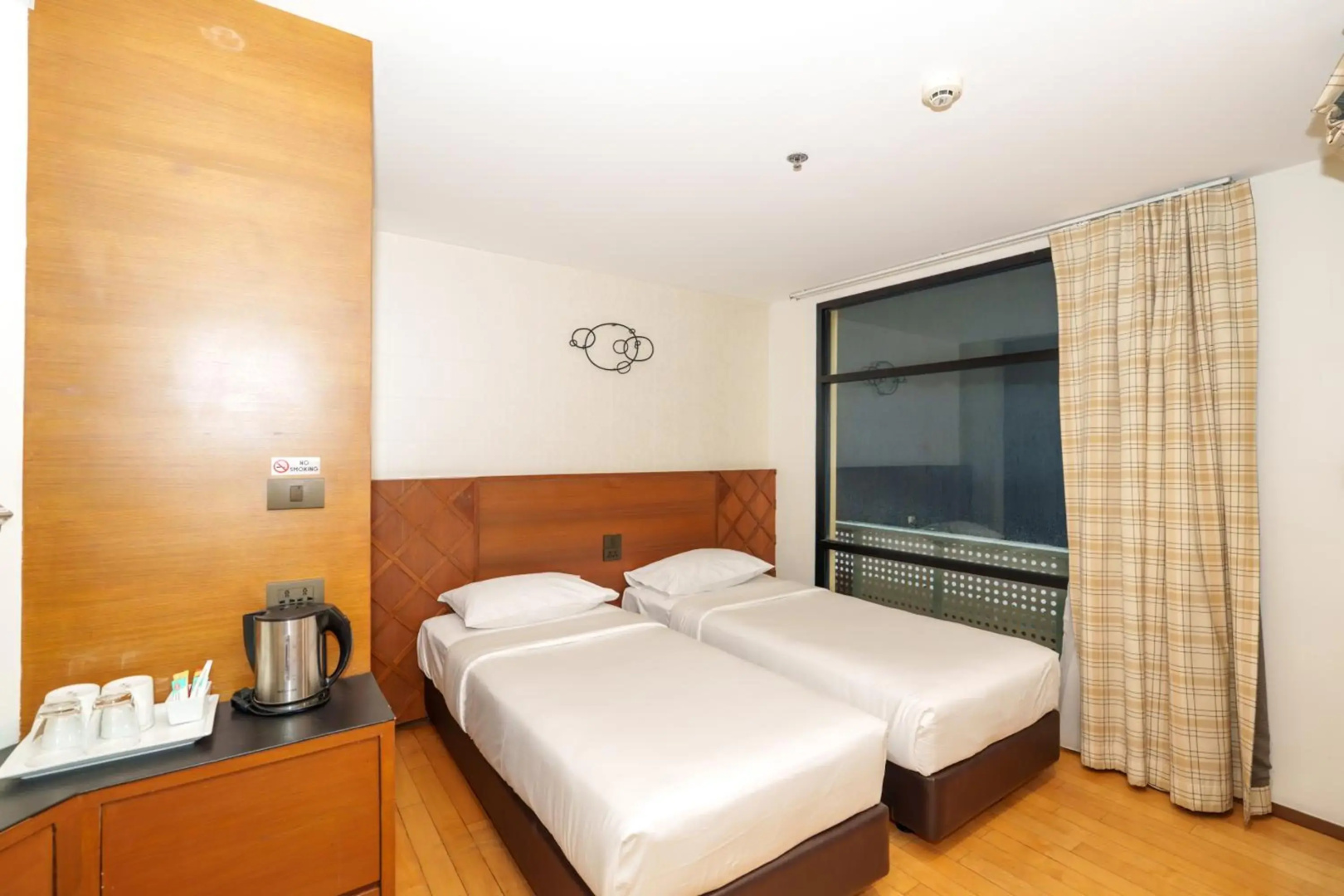 Photo - Marvin Suites Hotel