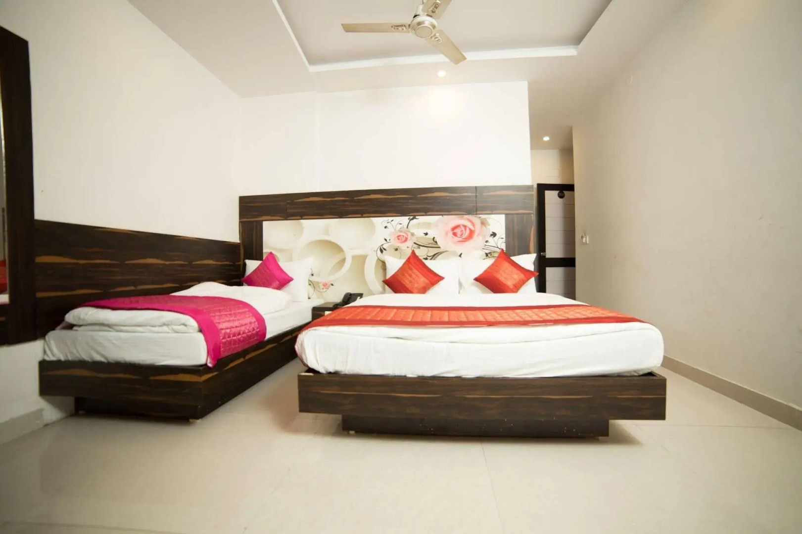 Foto - Hotel Blessings On road Near New Delhi Railway Station Renovated 2025 May