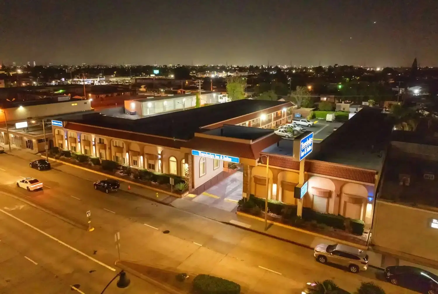 Photo - Travelodge Inn & Suites by Wyndham Bell Los Angeles Area